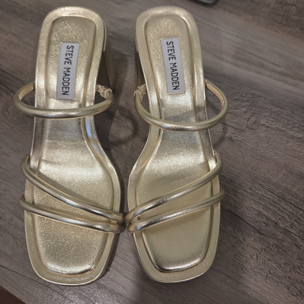 Steve Madden Metallic Gold Strappy Heels Sz 6.5